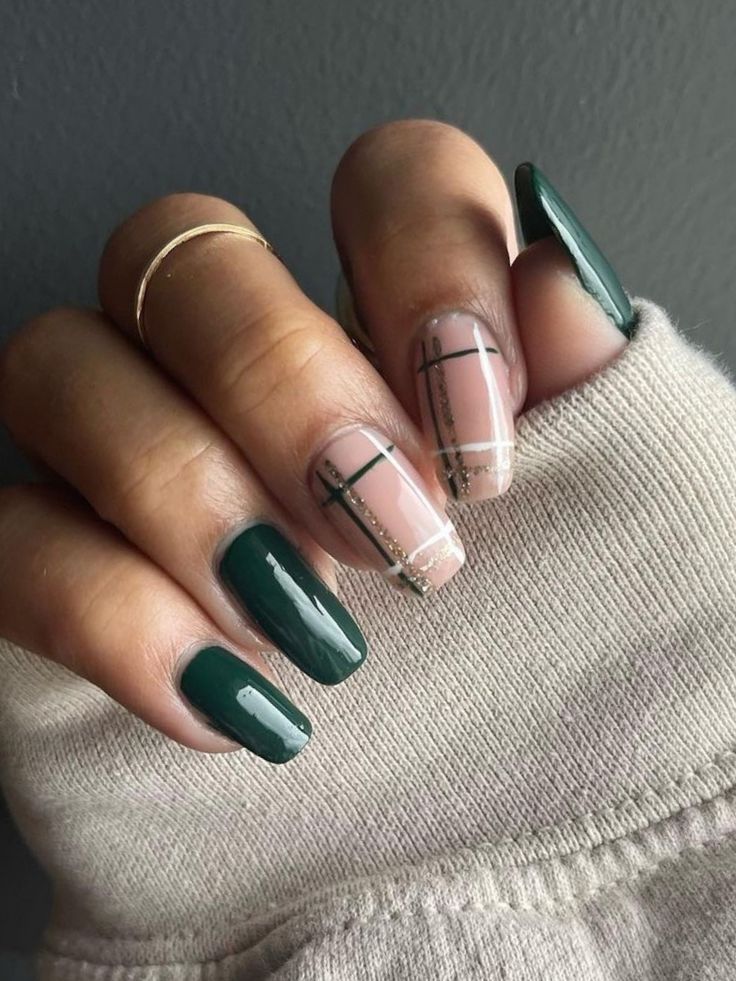 green festive holiday nail design