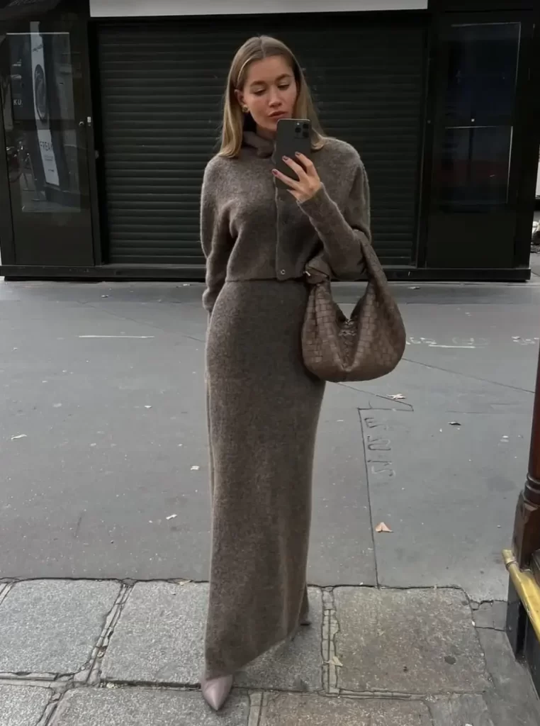 Grey knit maxi skirt with grey cropped sweater outfit
