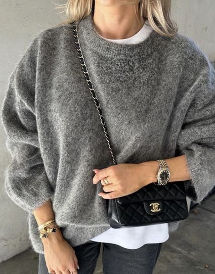 3 Easy Ways to Style Your Oversized Sweater