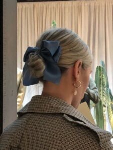 30 Enchanting Hair Ribbon Styles For The Best Coquette Aesthetic - Chic