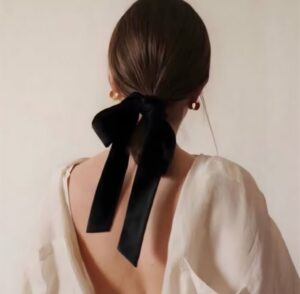 30 Enchanting Hair Ribbon Styles For The Best Coquette Aesthetic - Chic