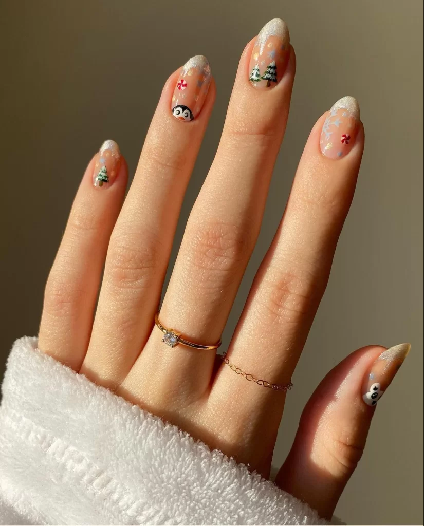 minimalist and tiny holiday motif nail art