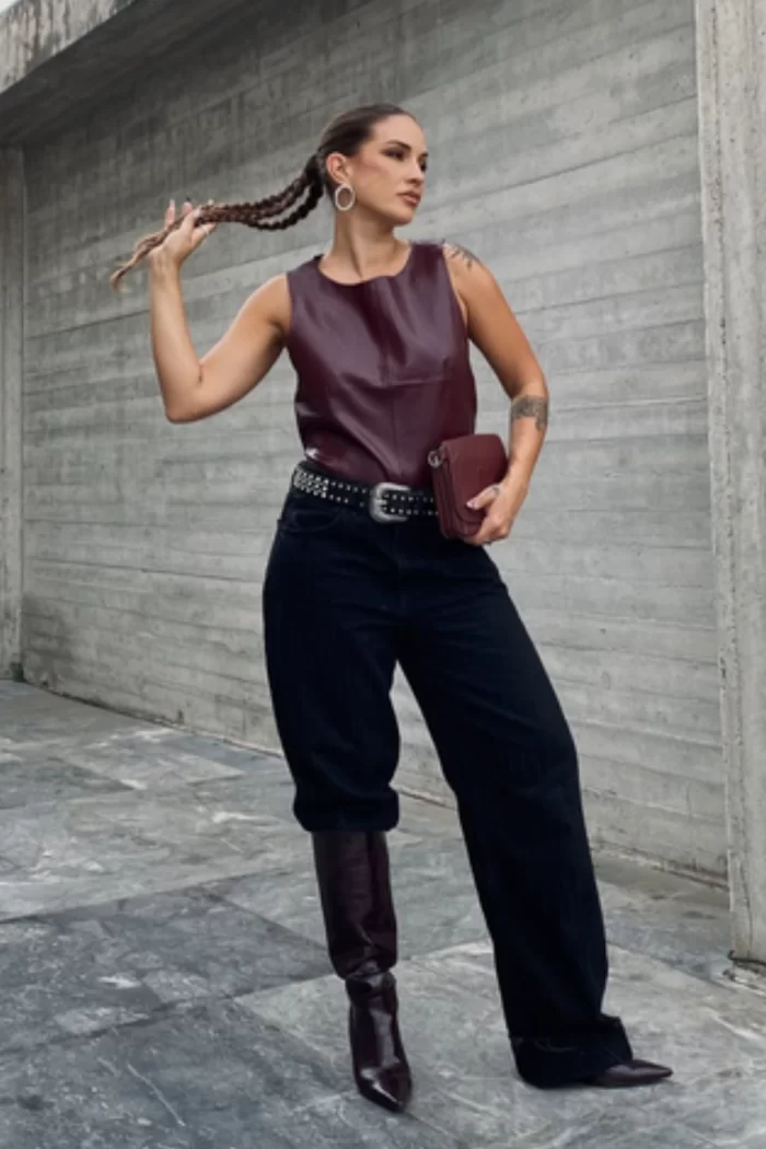 What Shoes To Wear With Jeans & How To Style Them in 2025