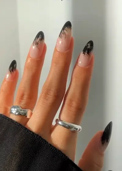 easy smokey dark fall nail design idea