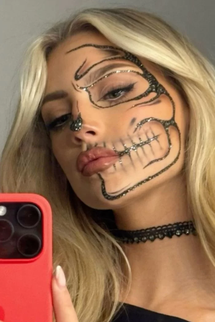 23 Glitter Halloween Makeup Ideas That Make an Epic Costume